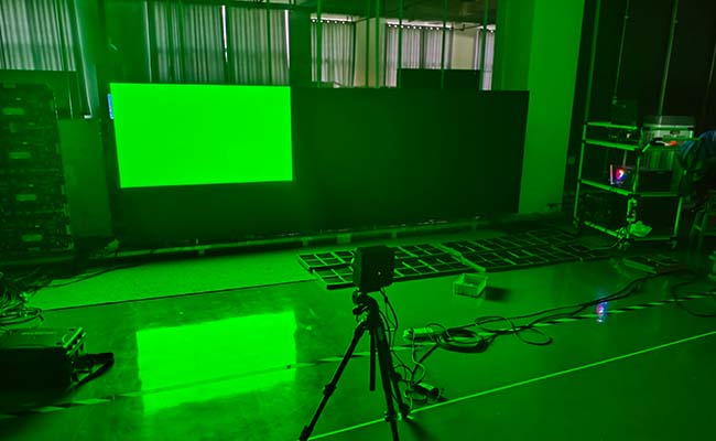 Ensure Consistency and Color Accuracy with Point-by-Point Calibration for LED Displays